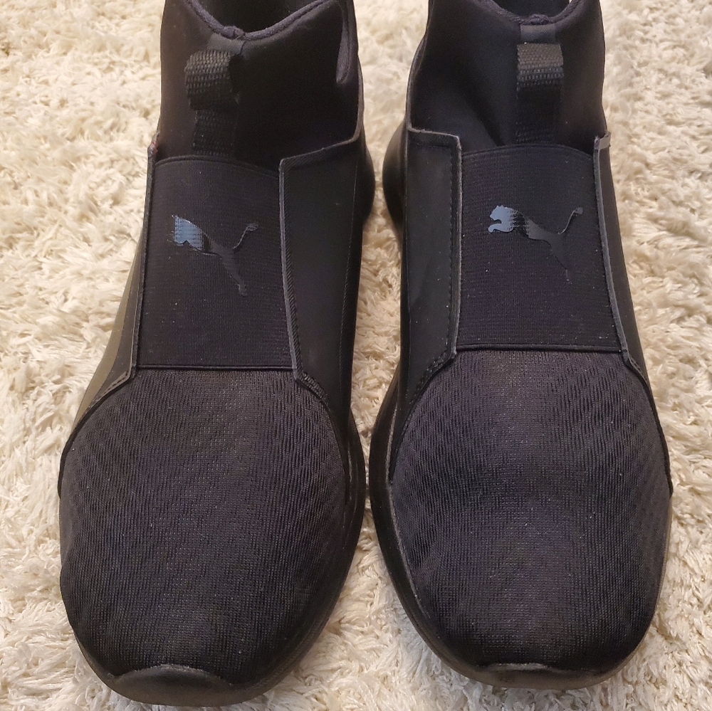 Puma Sneakers